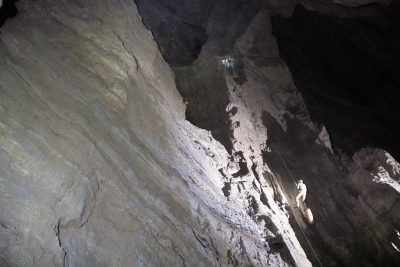 Ταξίδι στο Κέντρο της γης. Η επικίνδυνη εξερεύνηση στο βαθύτερο σπήλαιο σε βάθος 2.212 μέτρων! Η τυχαία ανακάλυψη