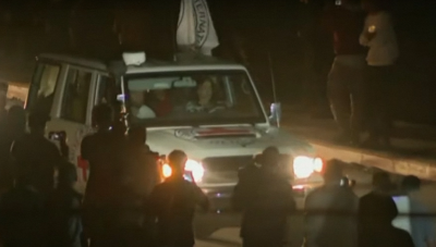 Απελευθερώθηκαν οι πρώτοι 25 όμηροι της Χαμάς. Ο ισραηλινός στρατός αποσύρθηκε από το νοσοκομείο Αλ Σίφα (live εικόνα)