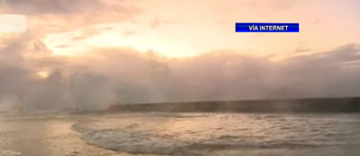 Τεράστια κύματα, θυελλώδεις άνεμοι σαρώνουν την Κούβα. Μέδουσες και ψάρια στους δρόμους