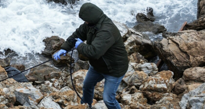 Συνεργείο της ΕΡΤ εντόπισε πτώμα κατά τα γυρίσματα εκπομπής στην Κάρπαθο. Ξεβράστηκε σε παραλία