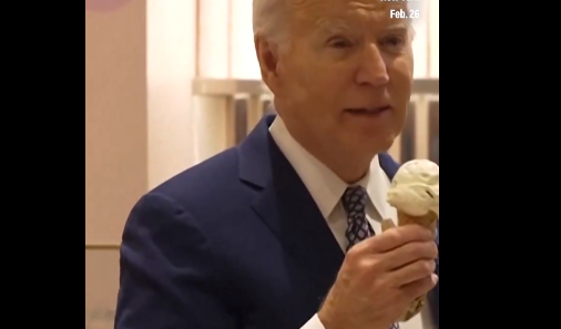 Σάλος με τον Μπάιντεν. Μιλούσε για την εκεχειρία στη Γάζα τρώγοντας παγωτό χωνάκι (Βίντεο)