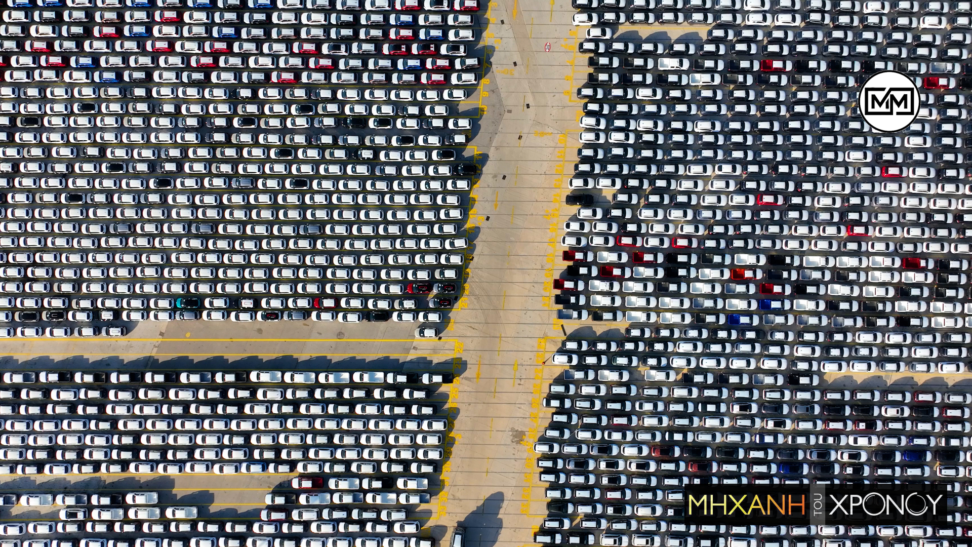 Πού βρίσκονται τα χιλιάδες αυτοκίνητα που “περιμένουν” να εκτελωνιστούν. Οι μεγάλες αναμονές και ο εφιάλτης του κυκλοφοριακού