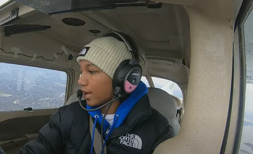 17χρονη από τη Νέα Υόρκη έγινε πιλότος πριν καν πάρει δίπλωμα οδήγησης
