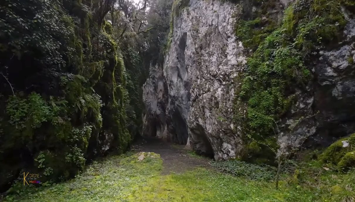 Φαράγγι Μπουζουνίκου. Το σπάνιο γεωλογικό φαινόμενο που δημιουργήθηκε μετά από ισχυρή νεροποντή (βίντεο)
