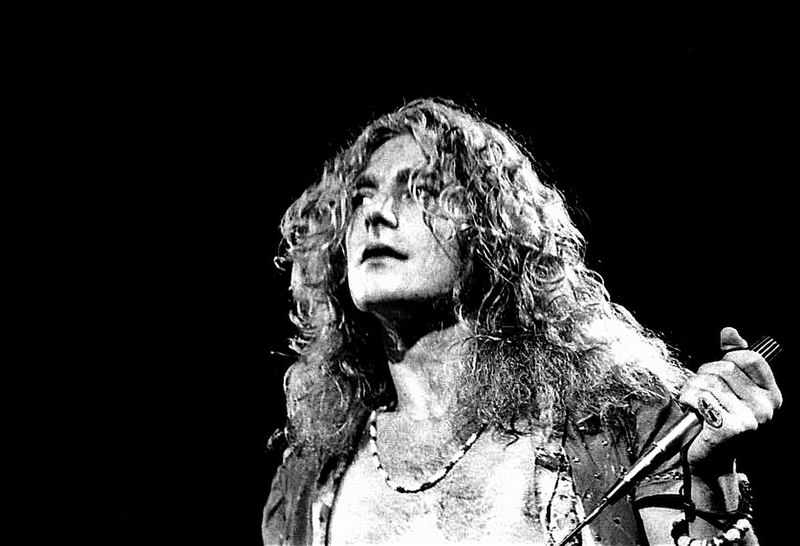 Το ατύχημα του Ρόμπερτ Πλαντ, των Led Zeppelin στη Ρόδο όπου παραλίγο να χάσει τη γυναίκα του. Ο χαμός του γιου του