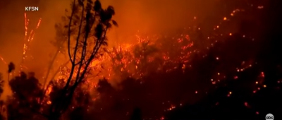 Καλιφόρνια. Μεγάλη φωτιά σε δασική έκταση. 4000 άνθρωποι  απομακρύνθηκαν από τα σπίτια τους, 1700 πυροσβέστες επιτόπου