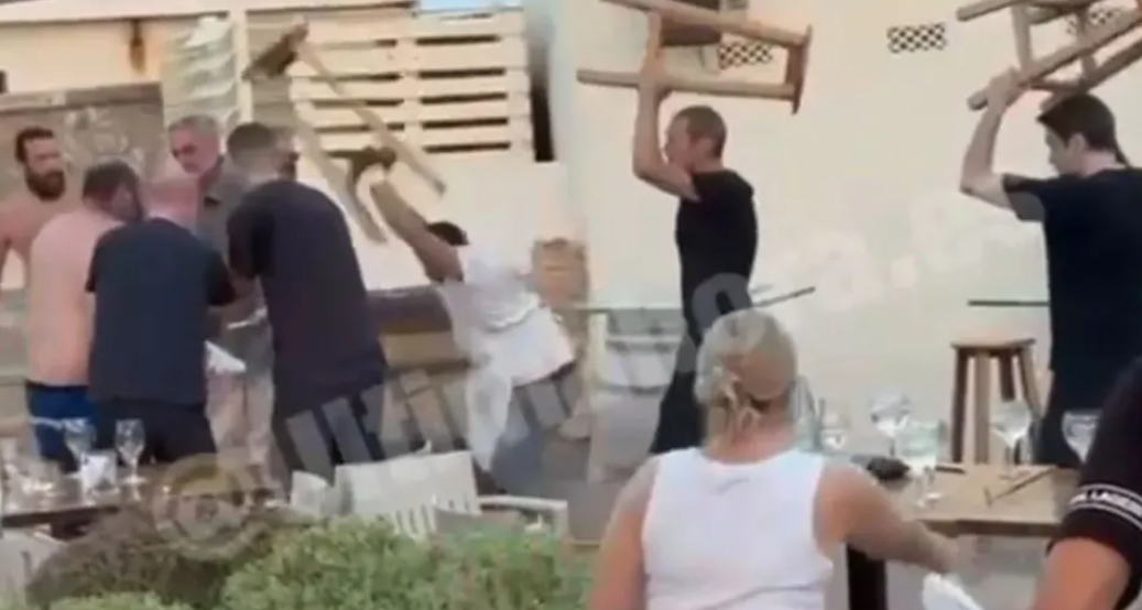 Οικογένεια Ρομά επιτέθηκε σε εργαζόμενους σε μπαρ στην Μαγιόρκα. “Θα σας σκοτώσουμε” φώναζαν (βίντεο)
