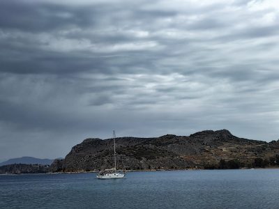 Καιρός. Αστάθεια με υψηλές θερμοκρασίες. Πού θα σημειωθούν καταιγίδες