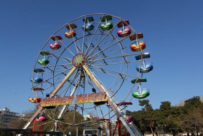 Παμπάλαια και κλεμμένα από τη Βουλγαρία πολλά μηχανήματα του λούνα παρκ, αποκαλύπτει πρώην εργαζόμενος