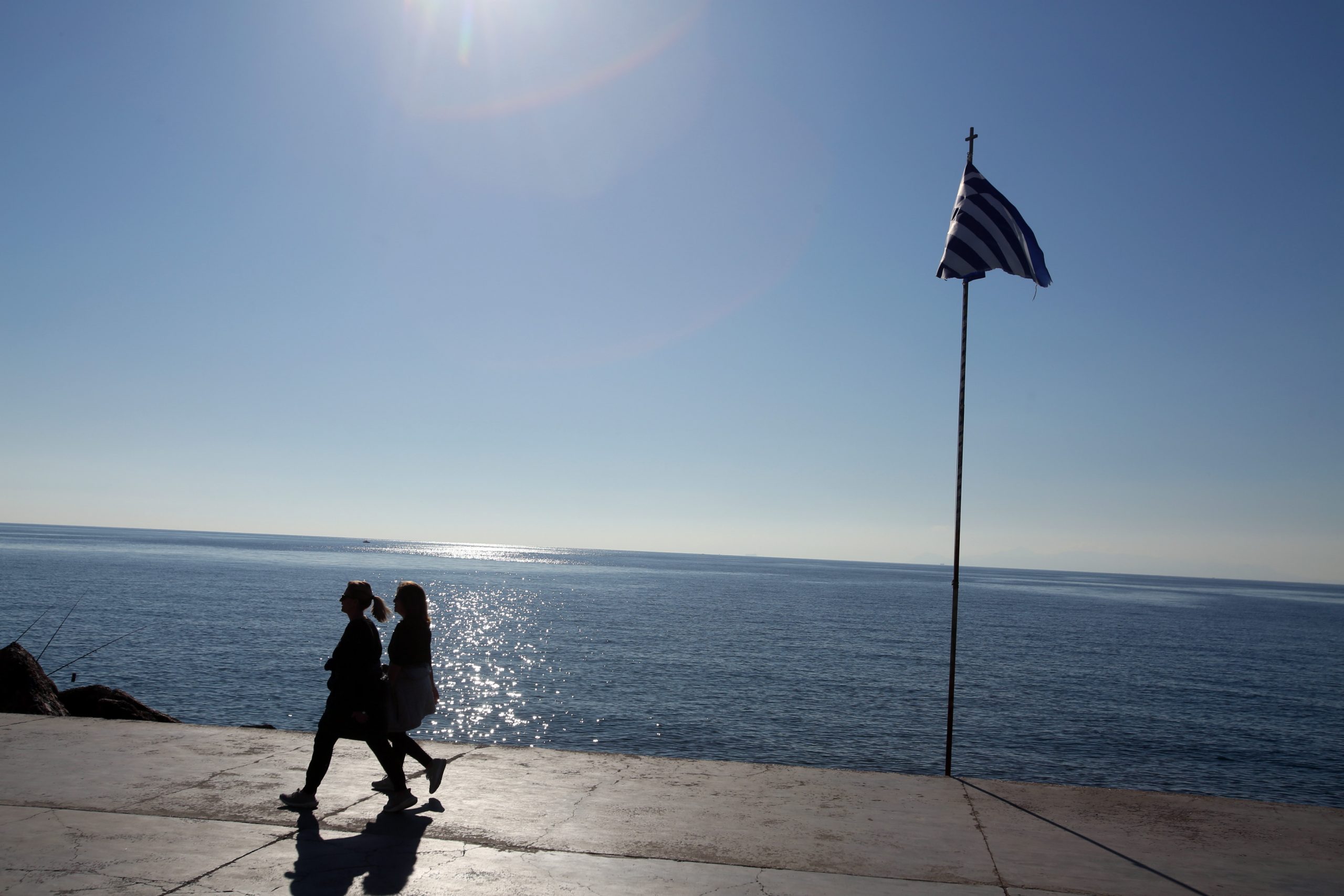 Καιρός. Ανεβαίνει η θερμοκρασία. Η πρόγνωση μέχρι την Παρασκευή