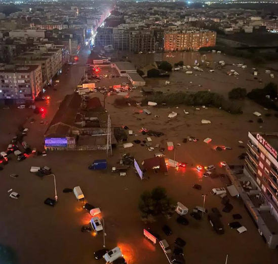 Στους 62 οι νεκροί από τις πλημμύρες στη Βαλένθια. Δείτε τι κατέγραψαν οι δορυφόροι για το μέγεθος του φαινομένου