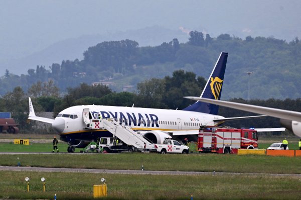 Καταγγελία. Για ένα φερμουάρ η Ryanair χρέωσε επιβάτιδα 90 ευρώ