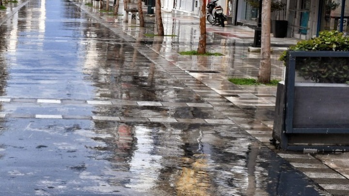 Αλλάζει ο καιρός με πτώση της θερμοκρασίας έως και 10 βαθμούς. Η πρόγνωση των μετεωρολόγων