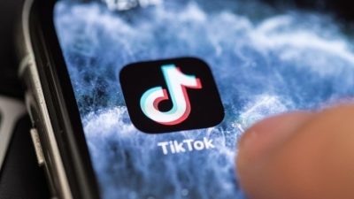 Έρευνα από την ΕΕ για το TikTok με αφορμή τις εκλογές στη Ρουμανία. Τι απαντά η πλατφόρμα