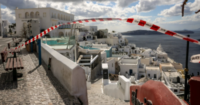 BBC για Σαντορίνη. Παρά τους σεισμούς, δεν υπάρχουν προς το παρόν ακυρώσεις ούτε για το Πάσχα